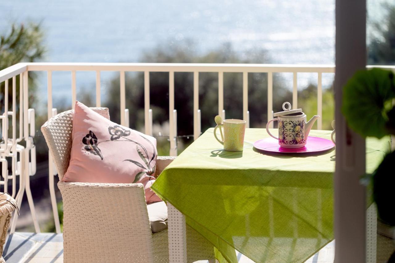 116 - Casa Colorata Vista Mare, 500M Dalla Spiaggia - Parcheggio Privato Gratis Incluso Ospedaletti Buitenkant foto